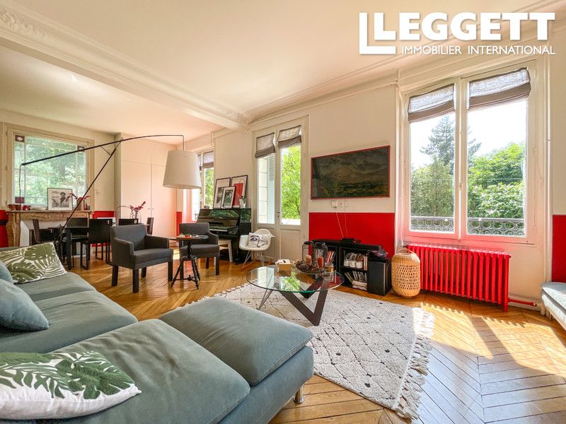 Property photo 2 of 10