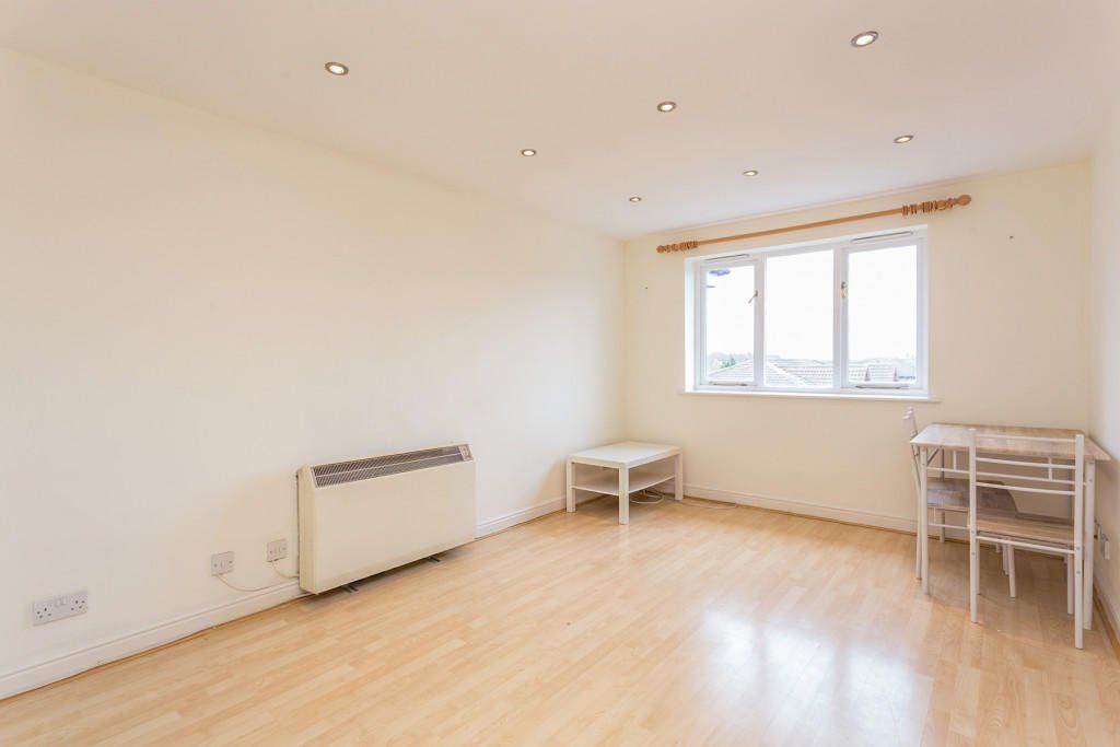 Property photo 2 of 15 Picture No. 11