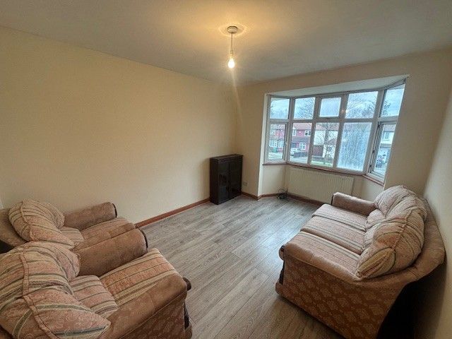 Property photo 3 of 10 Gallery