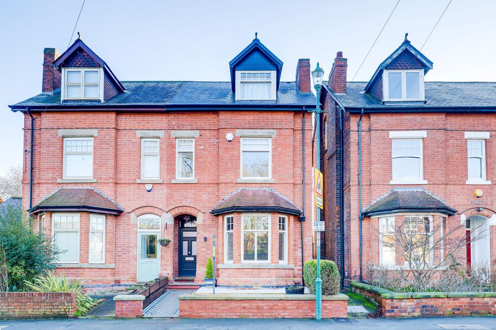 Property photo 1 of 28