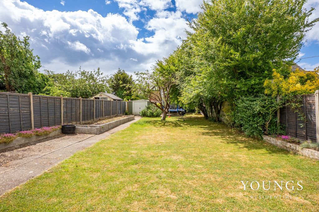 Property photo 2 of 21
