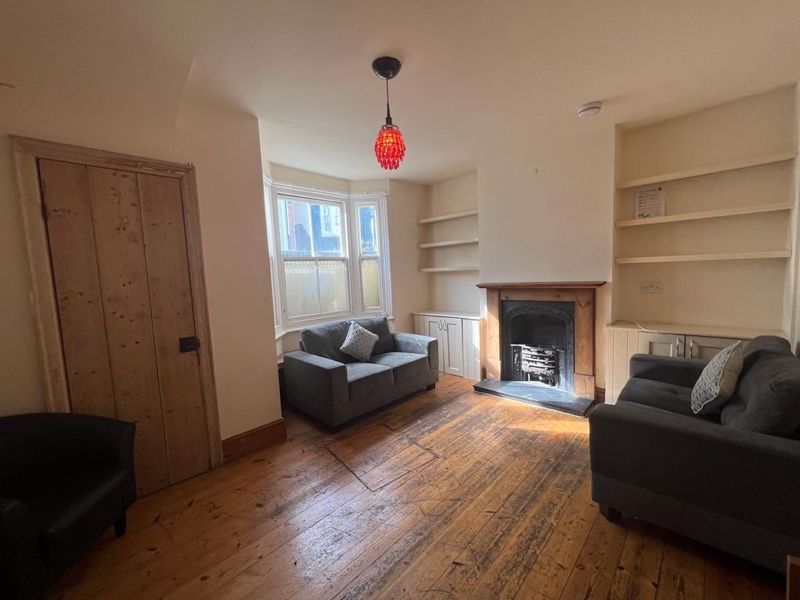 Property photo 2 of 9 Photo 10