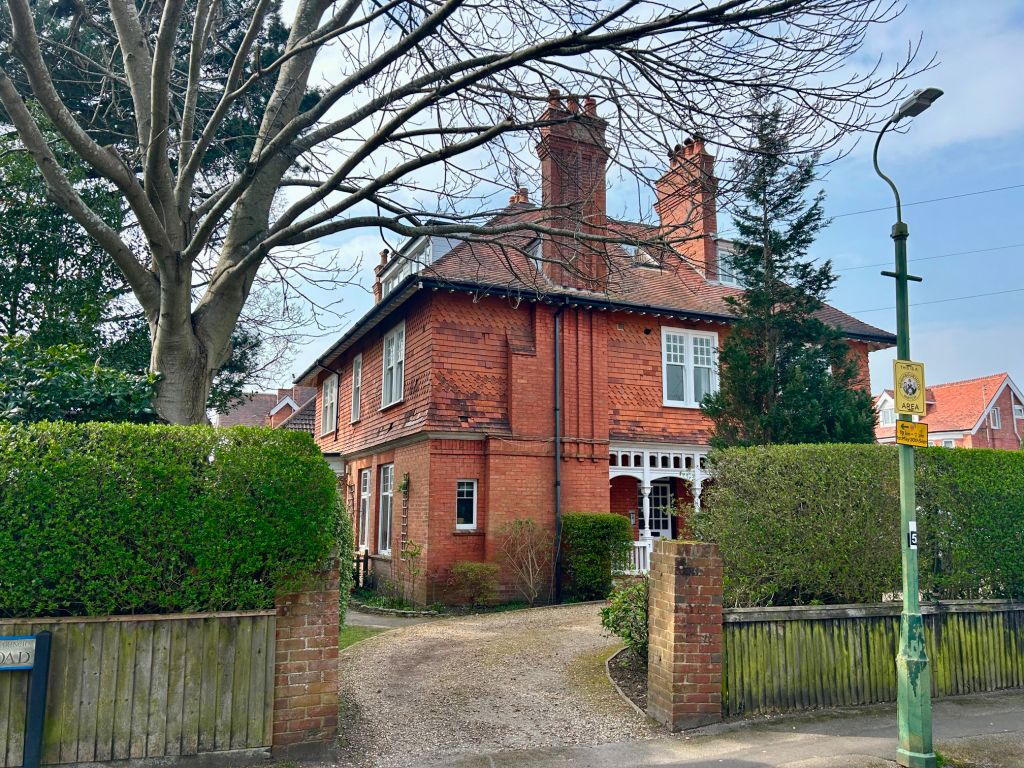 Property photo 1 of 15