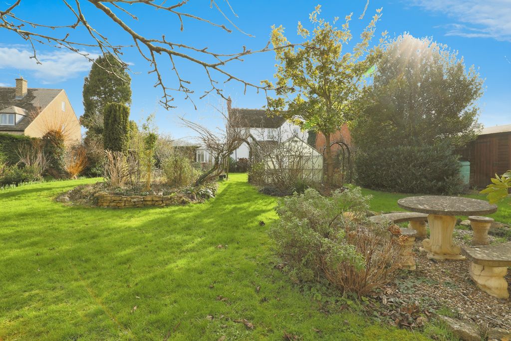 Property photo 2 of 17 Photography