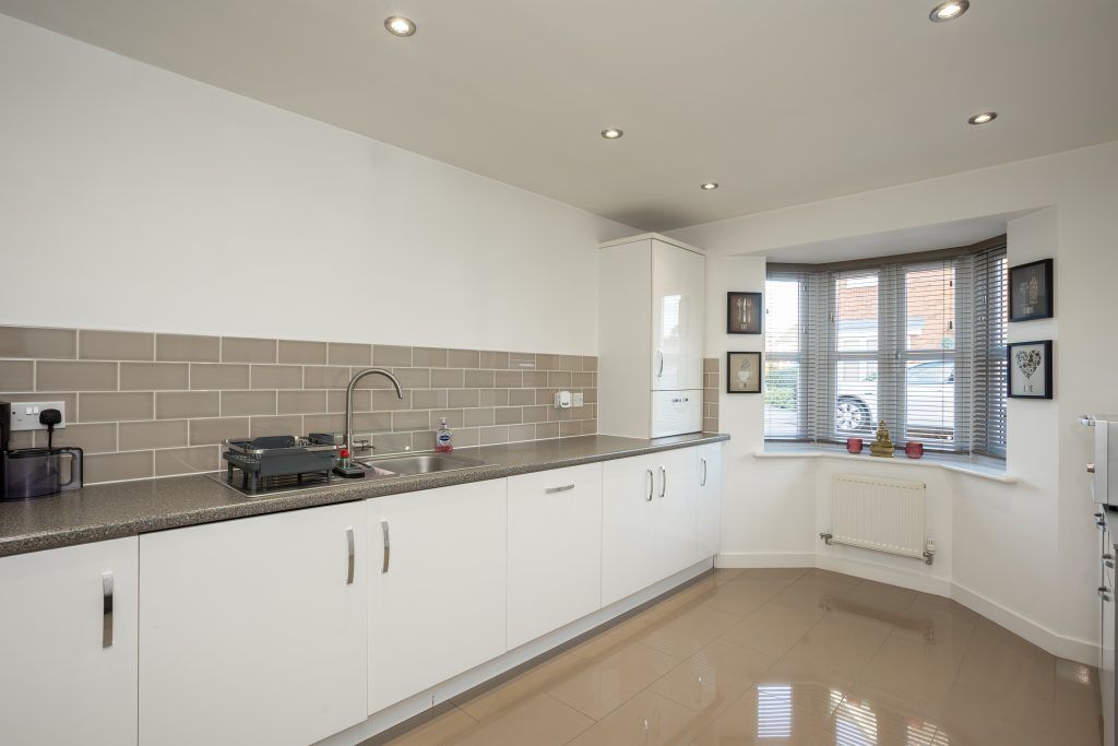 Property photo 2 of 35