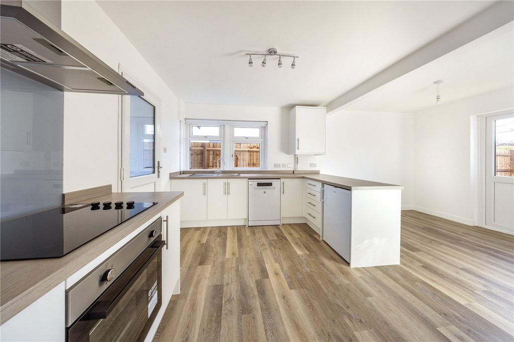 Property photo 3 of 35 Picture No. 44