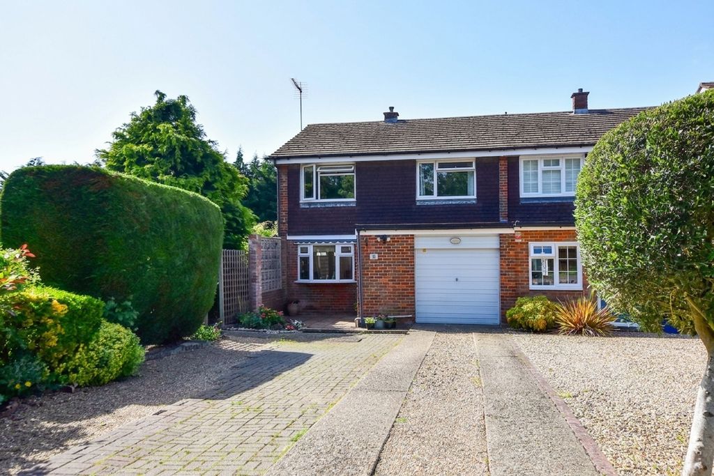 Property photo 1 of 30