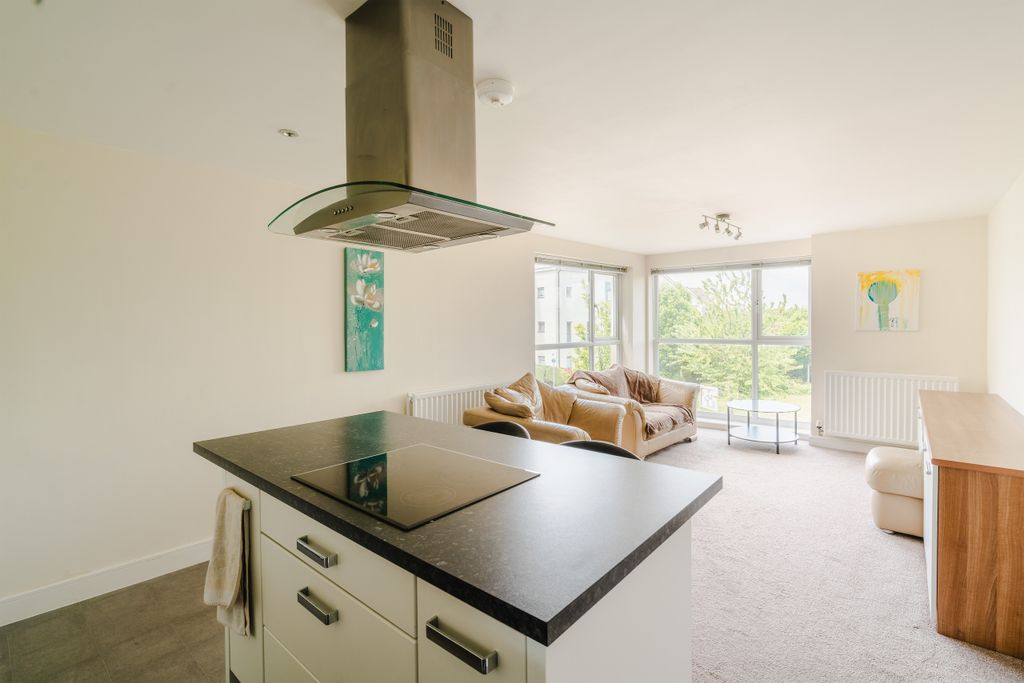 Property photo 2 of 13 11