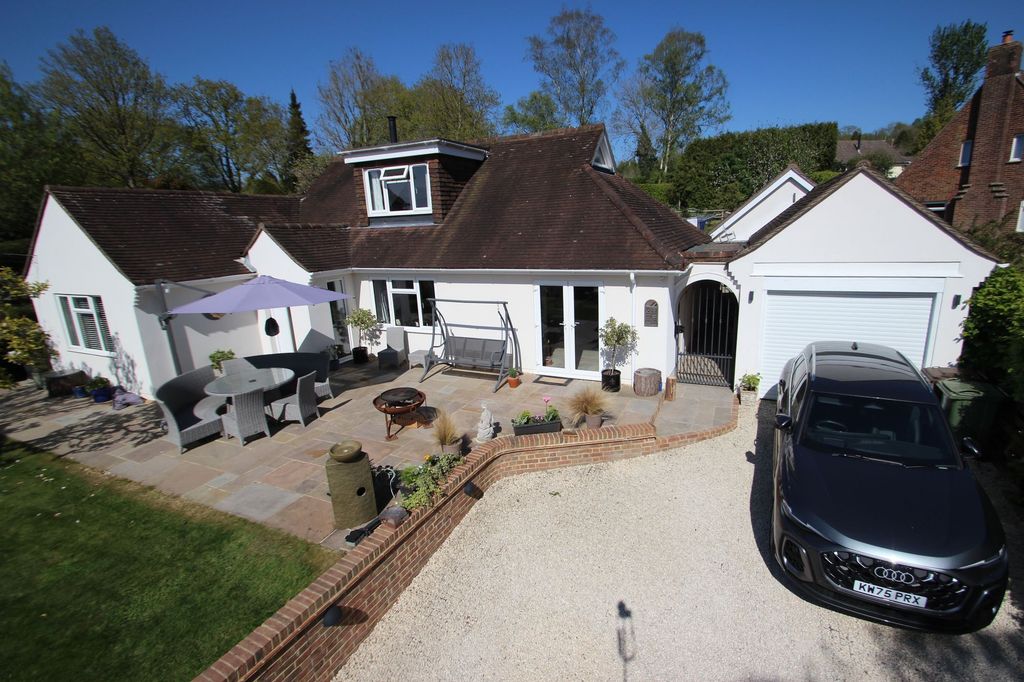 Property photo 1 of 33