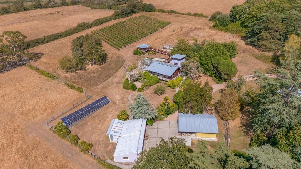 Property photo 1 of 32 Dji_20260806152928_0013_D.Jpg