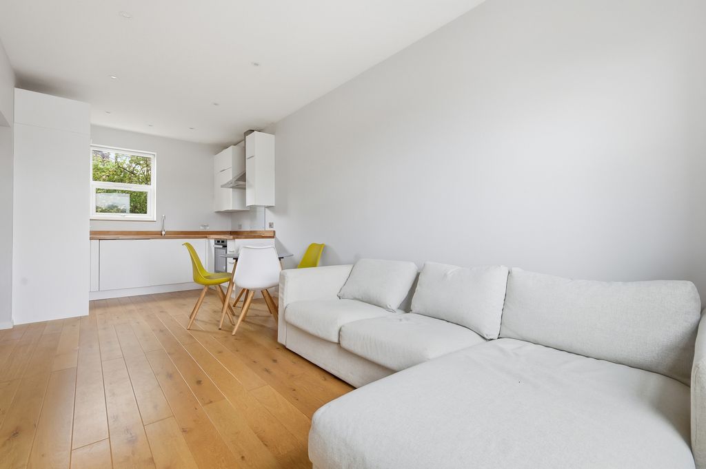 Property photo 2 of 14 Photo 2