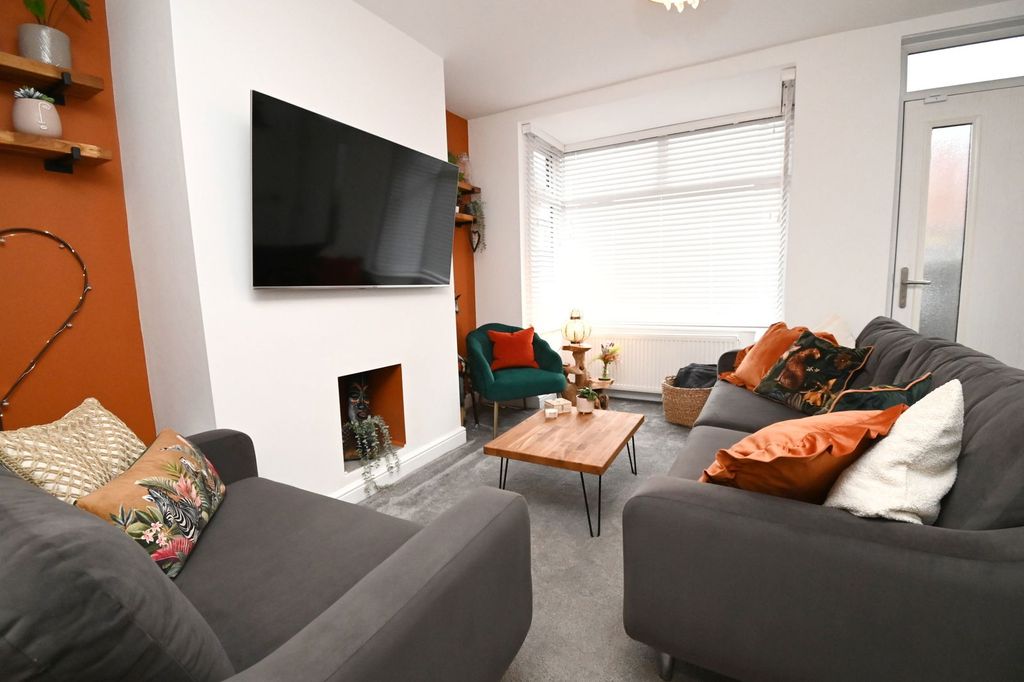 Property photo 3 of 15