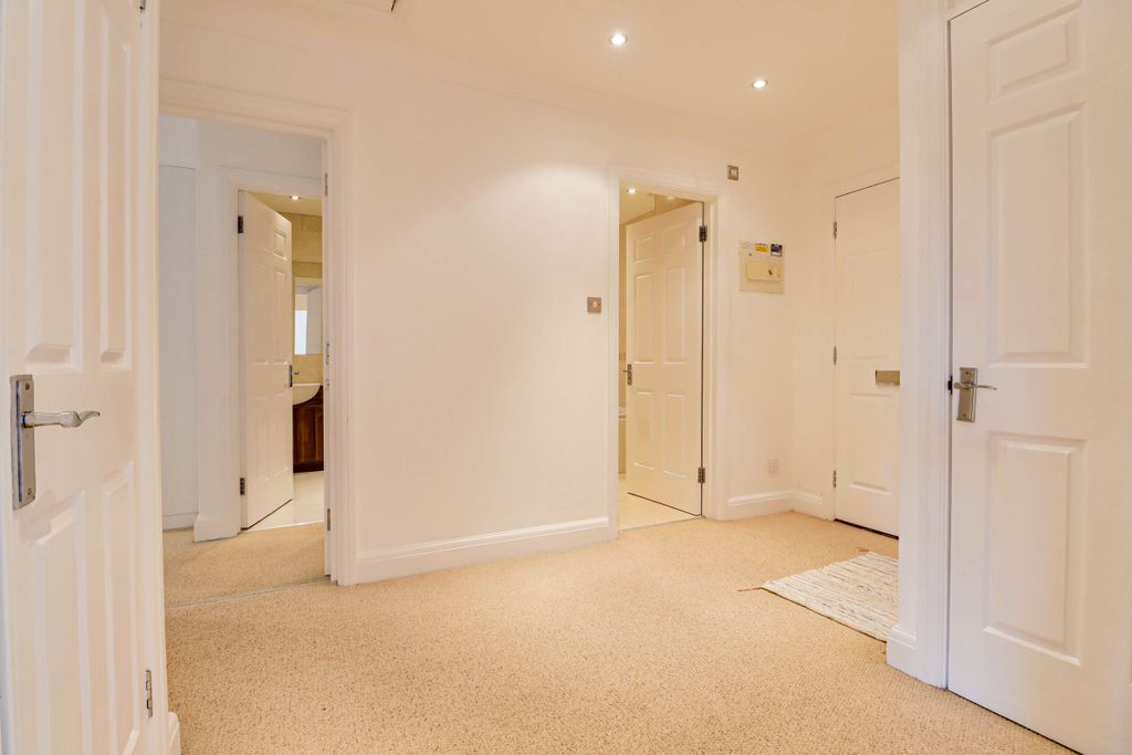 Property photo 2 of 14 Hall