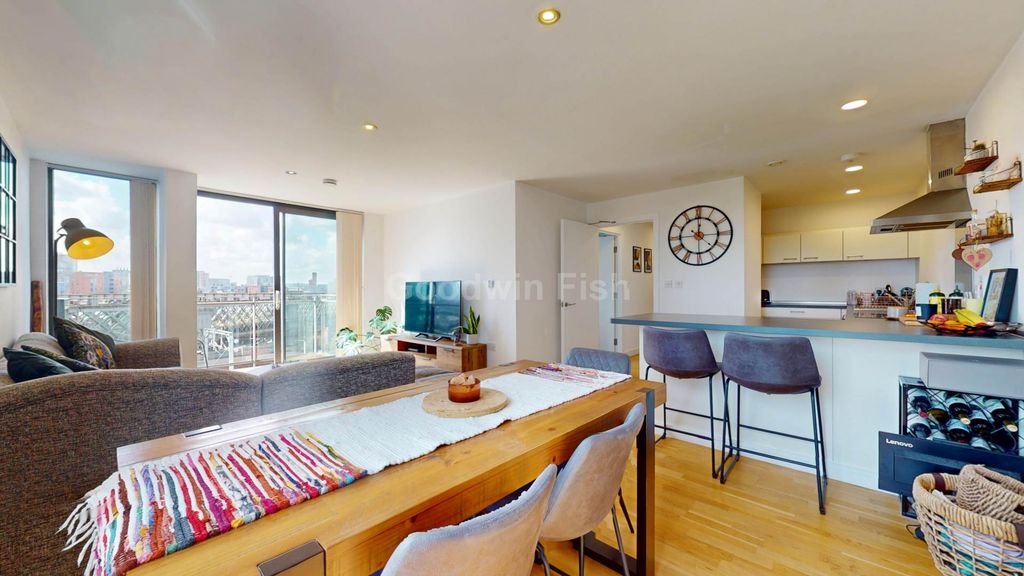 Property photo 2 of 19