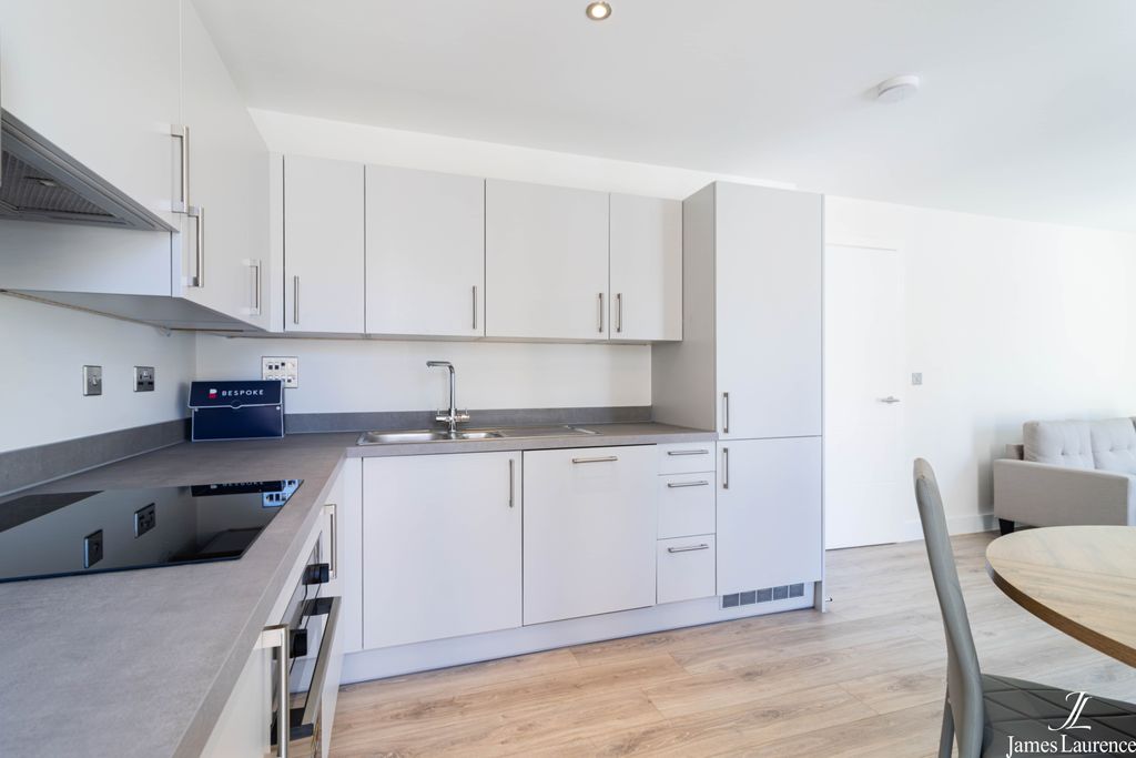 Property photo 3 of 18 8X1A9795-Hdr