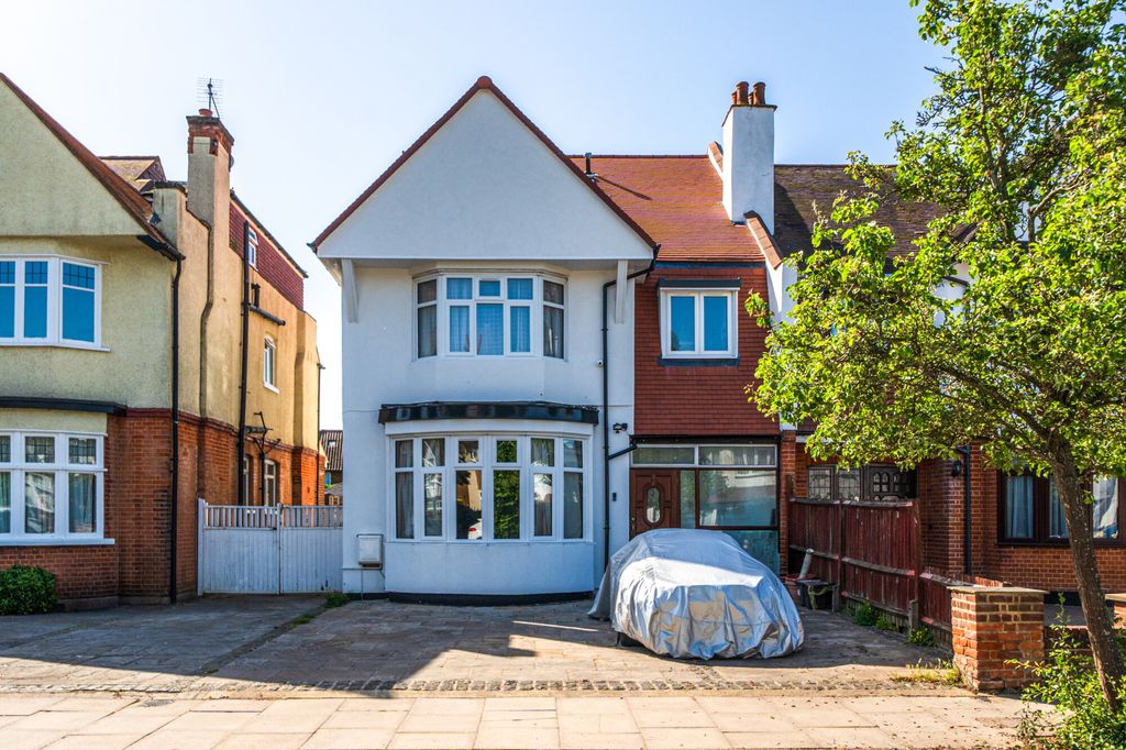 Property photo 1 of 19