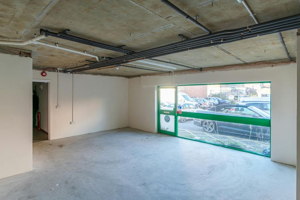 Property photo 2 of 8 3.Jpg