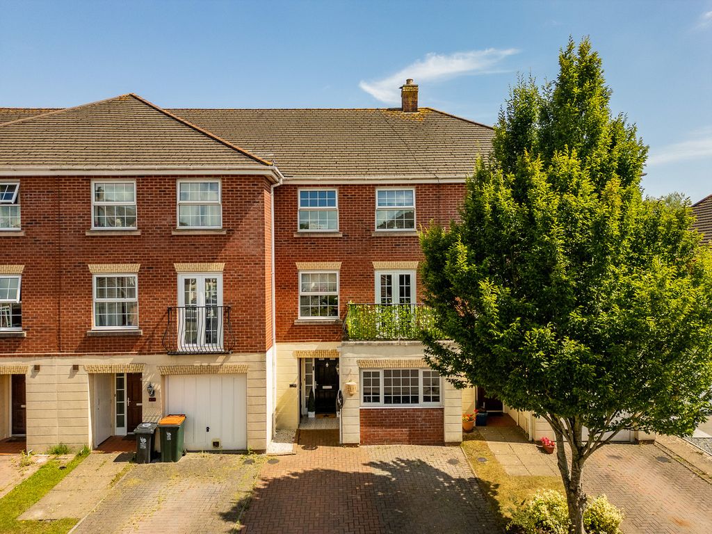 Property photo 1 of 27
