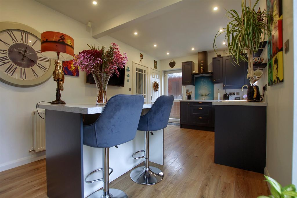 Property photo 2 of 13 Fd2.Jpg