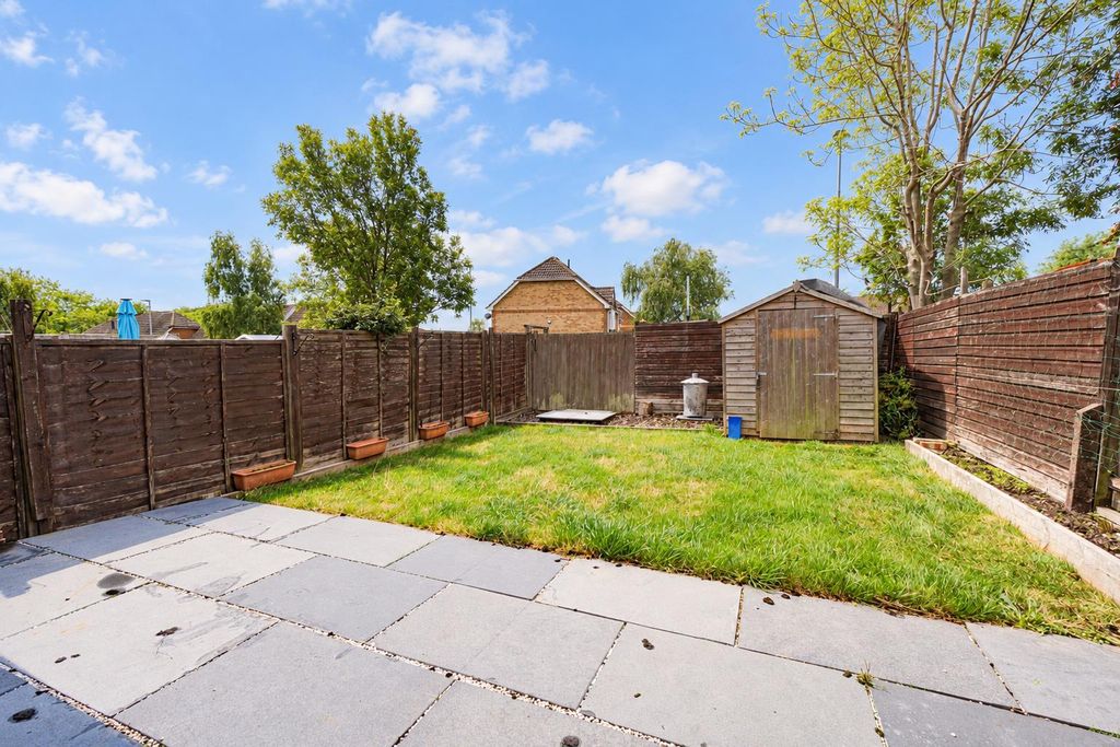 Property photo 2 of 16 7B72A44d-d59A-4c25-9c07-7d8712B7Ed96.Png