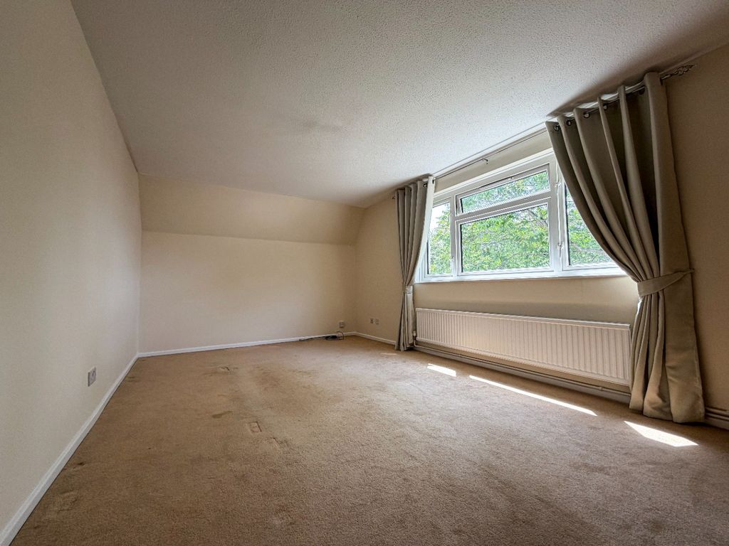 Property photo 3 of 10 5259155