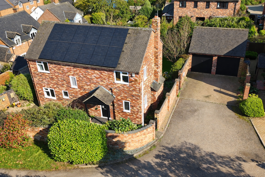 Property photo 1 of 23 Fronthouse