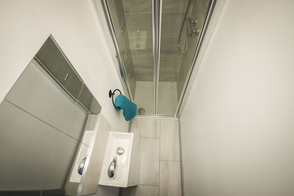 Property photo 2 of 5 0620Bead-2531-45Bb-Af6A-34189C0Fe1F7.Jpg