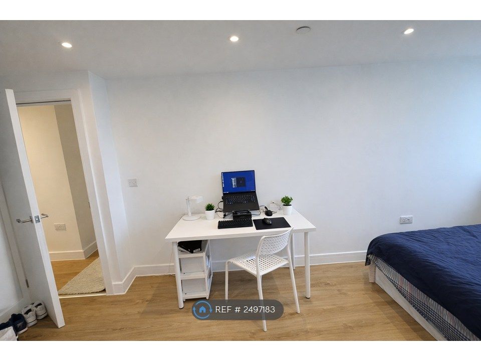 Property photo 2 of 6