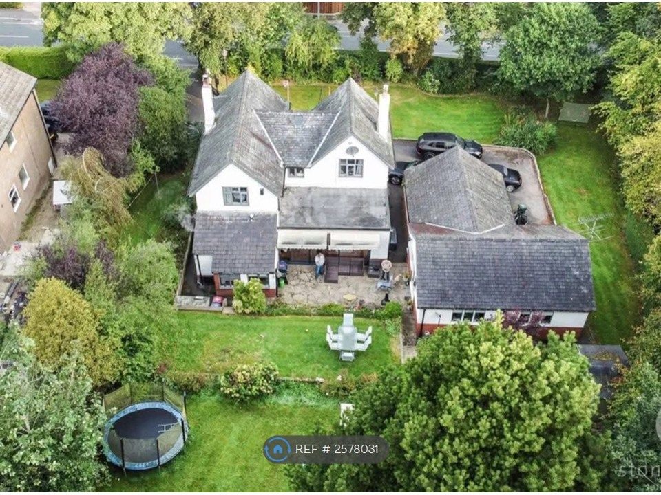 Property photo 1 of 9