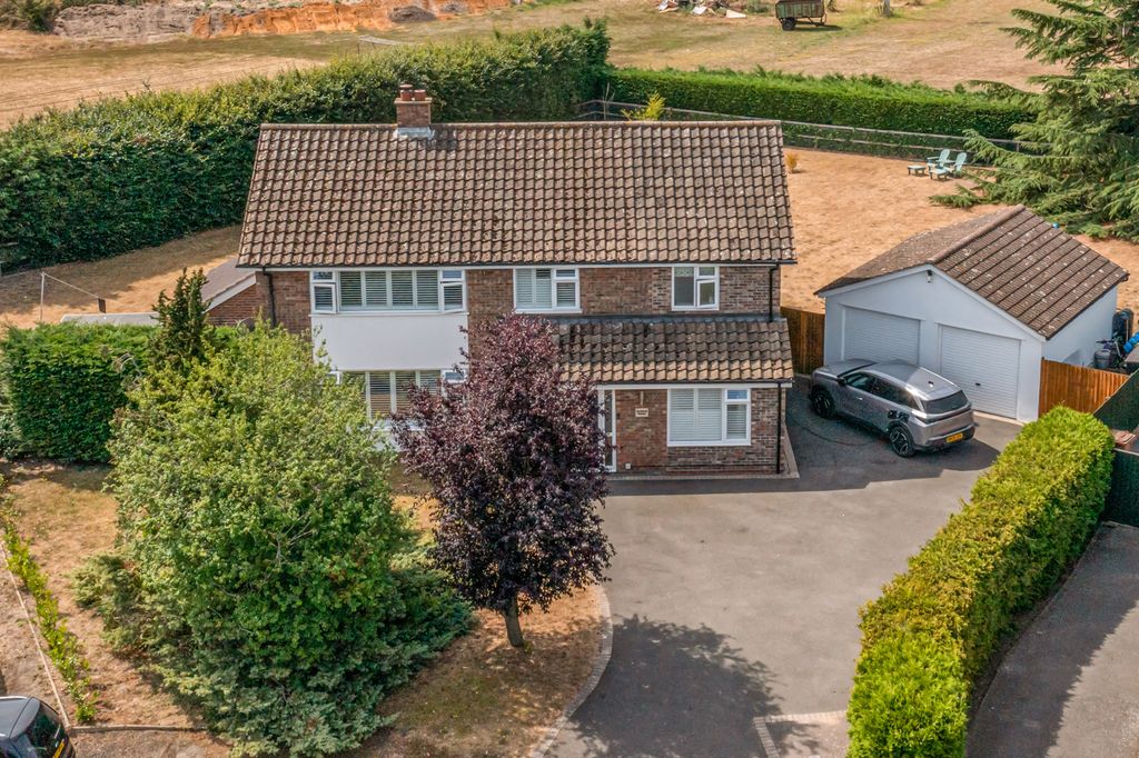 Property photo 1 of 44 Pbox-Img.Jpg