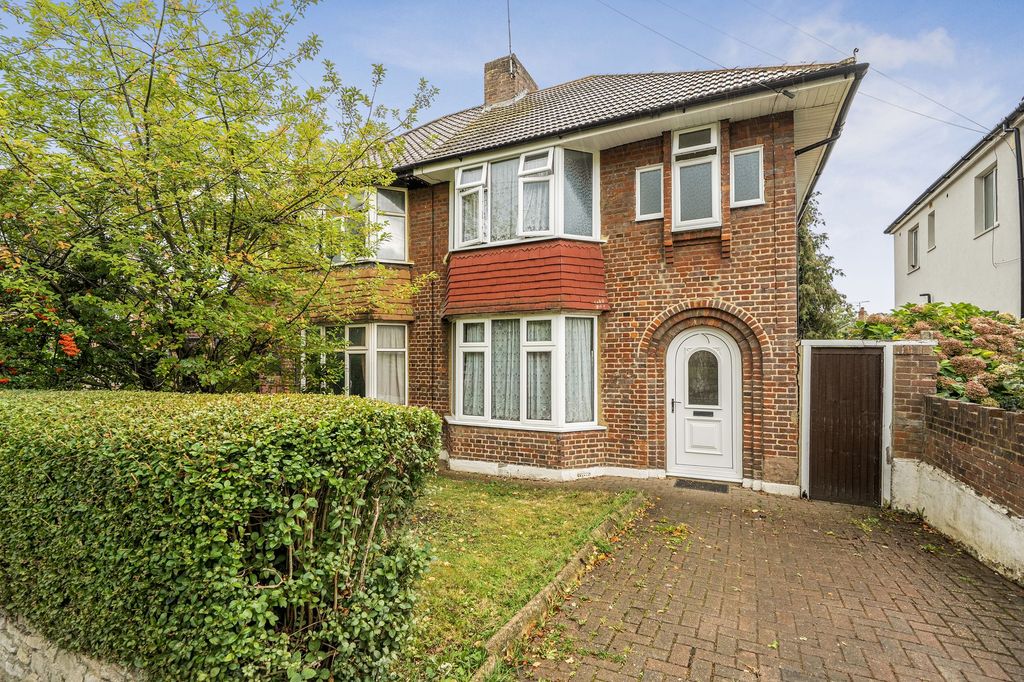 Property photo 1 of 21