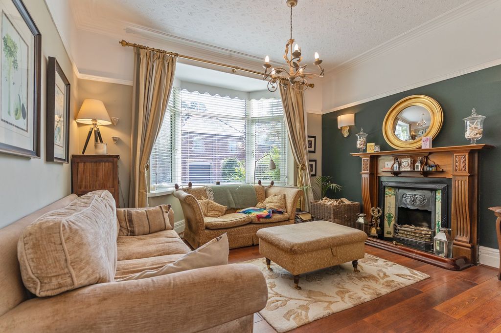 Property photo 1 of 36