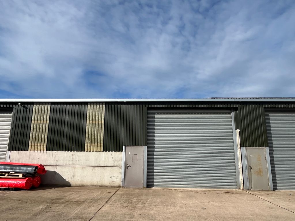 Property photo 2 of 3