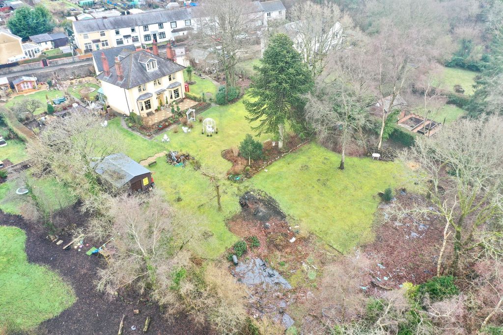 Property photo 1 of 79