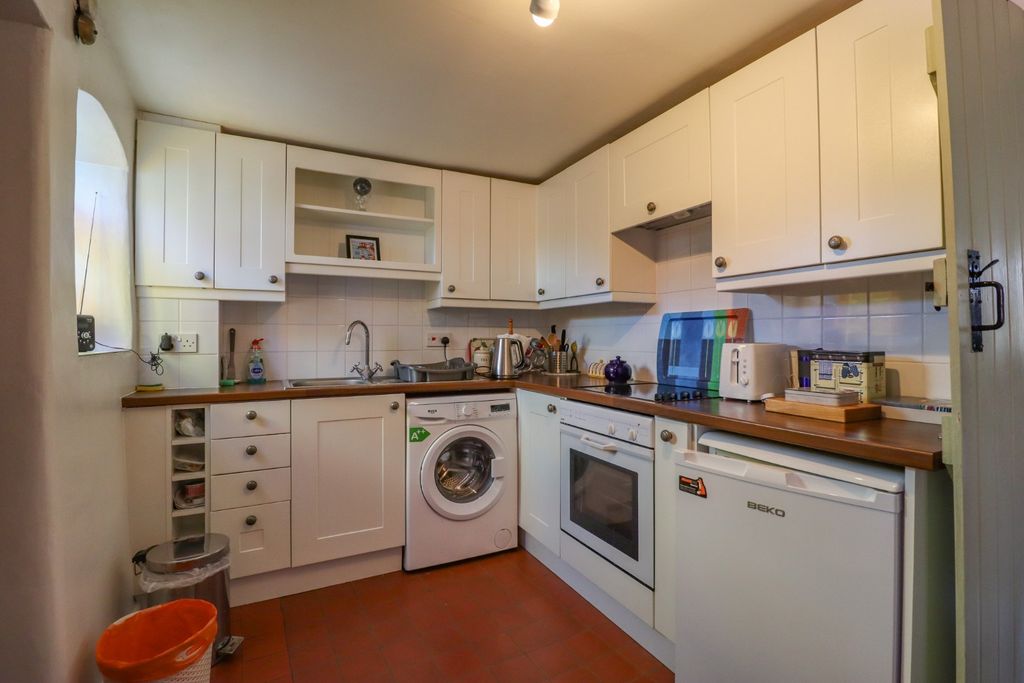 Property photo 3 of 18 3012777
