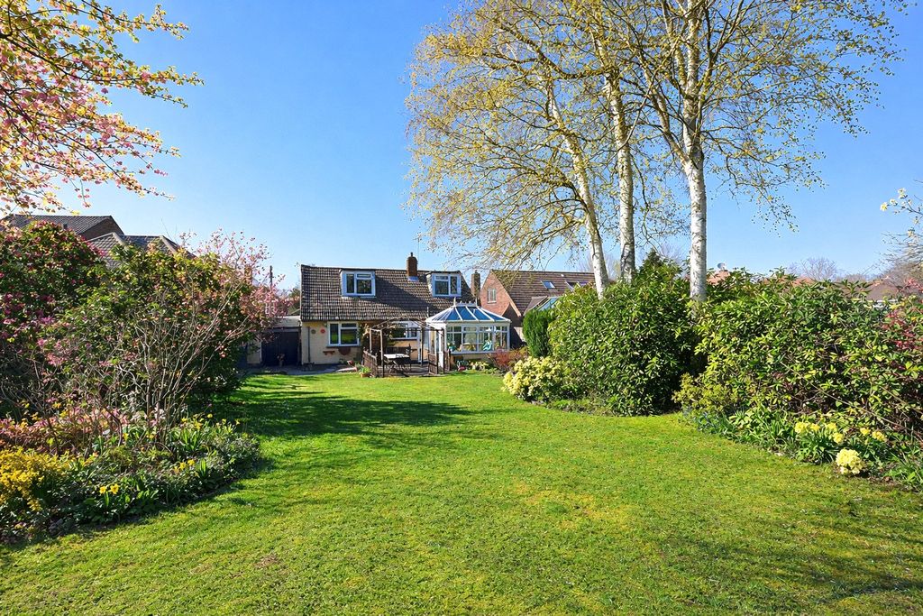 Property photo 2 of 16 Picture No. 22
