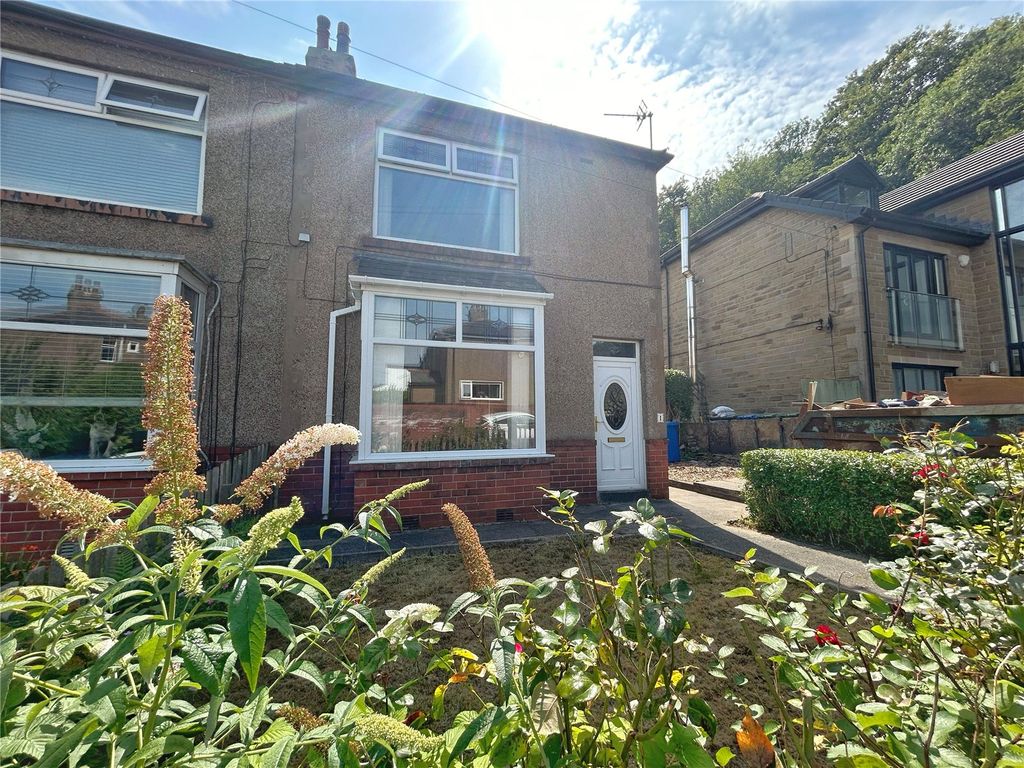 Property photo 1 of 18 Semi Detached Home