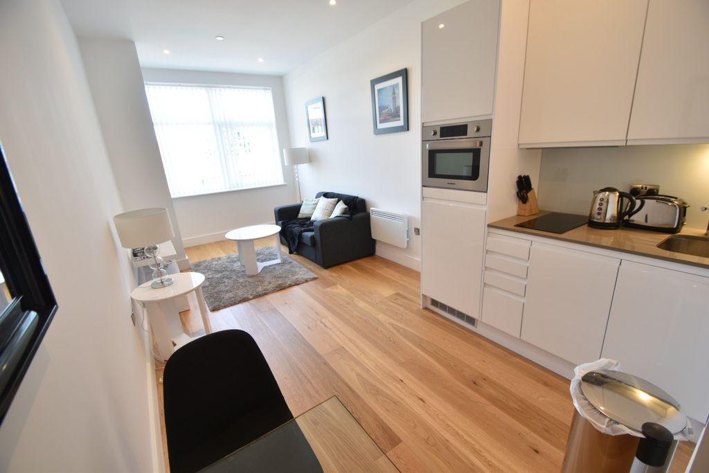 Property photo 2 of 10 3020772