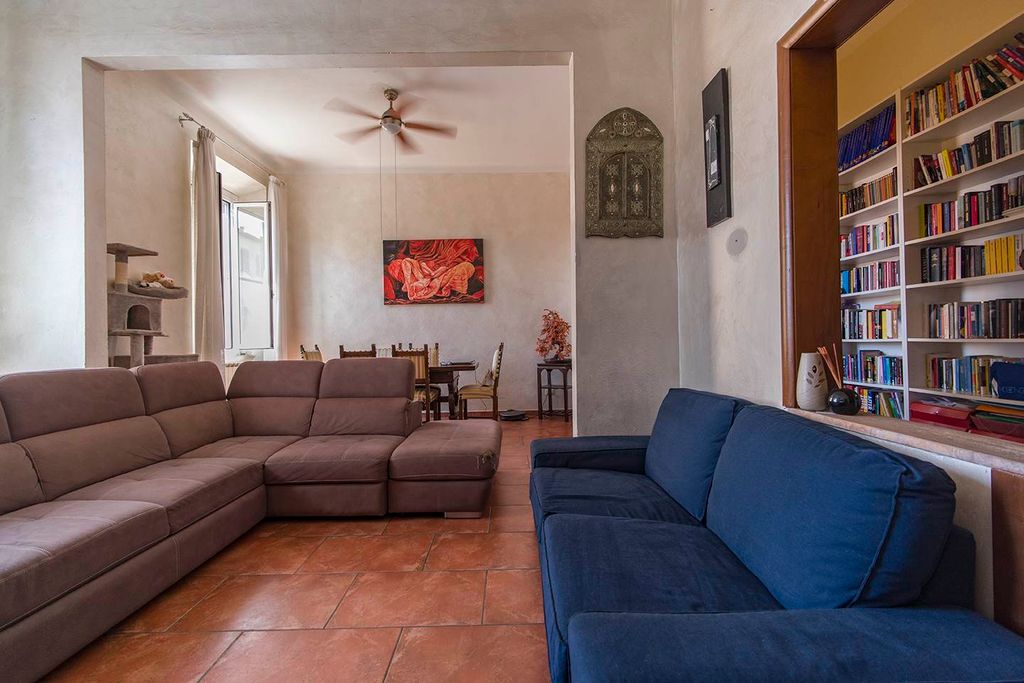 Property photo 3 of 25