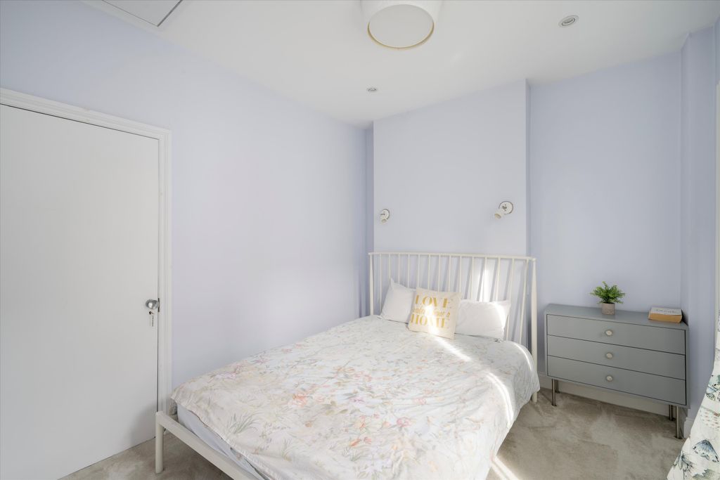 Property photo 3 of 11 Image