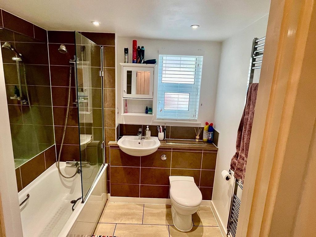 1 bed flat for saleWeir Road, Bexley DA5 photo 5