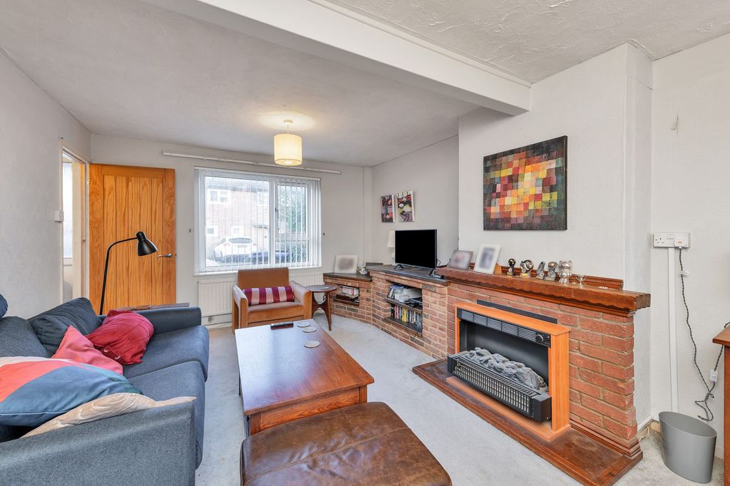Property photo 3 of 9