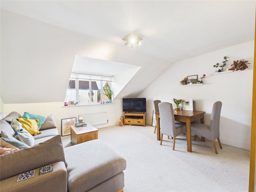 Property photo 2 of 11 Picture No. 10