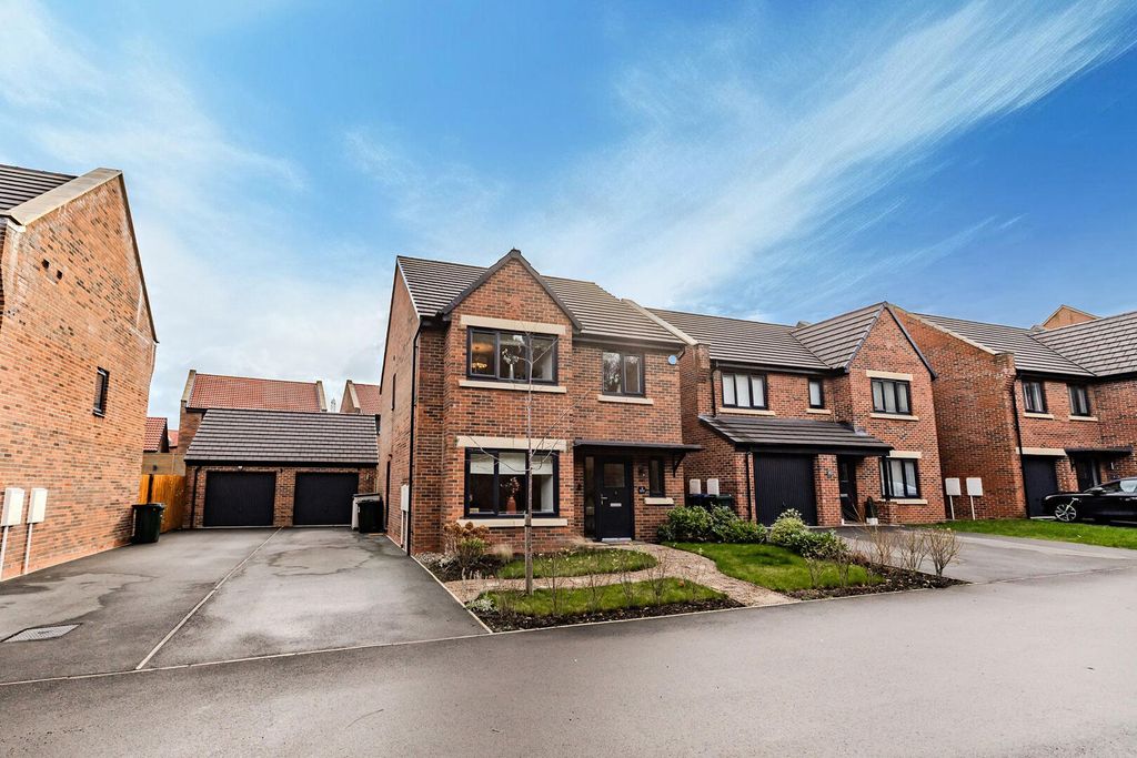 Property photo 1 of 46 Front (Exterior)