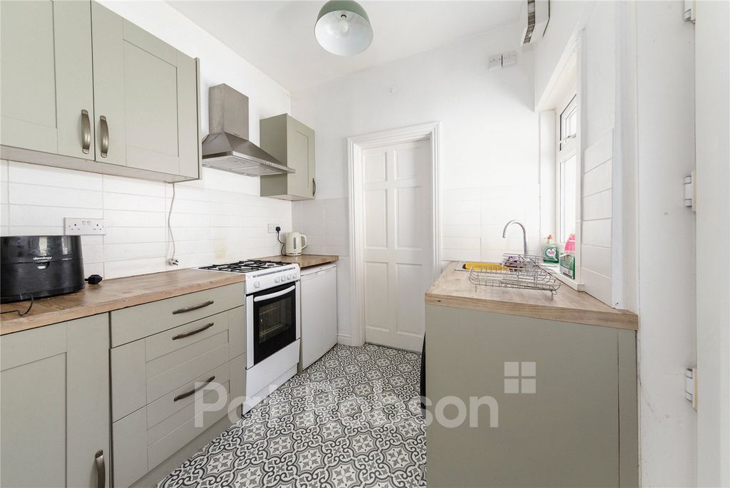 Property photo 2 of 14 Picture 2