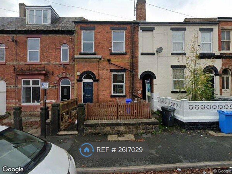 Property photo 1 of 12