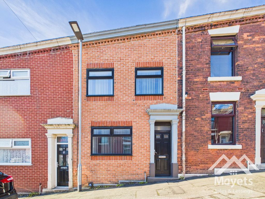 Property photo 1 of 30