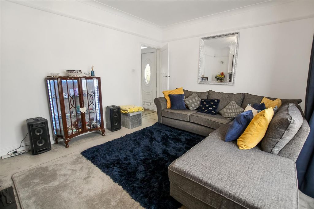 Property photo 3 of 14 Img_5007.Jpg