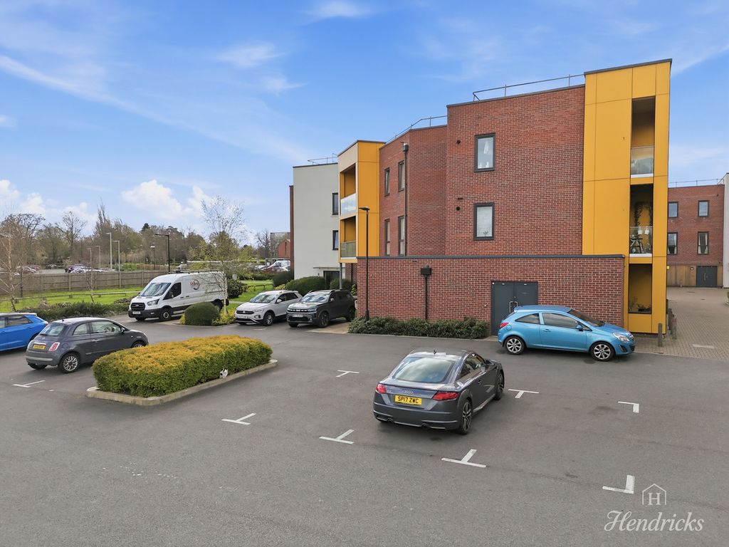 Property photo 3 of 15