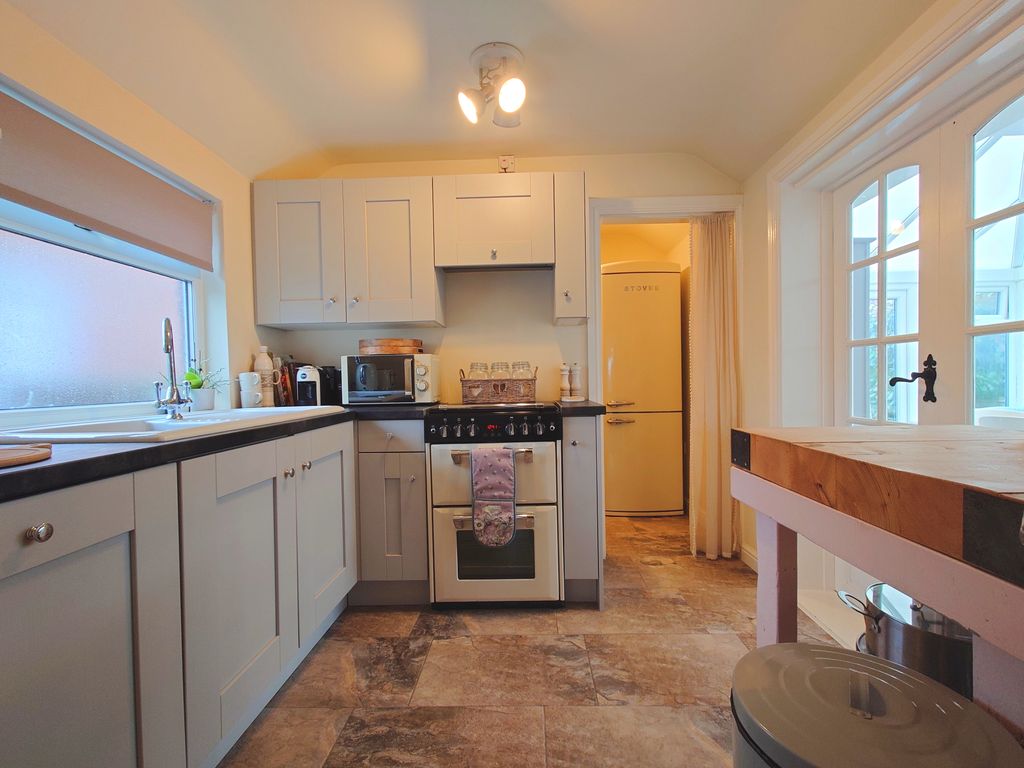 Property photo 2 of 29